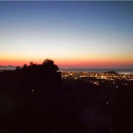 Pinkflamingo Πανσιόν Denia