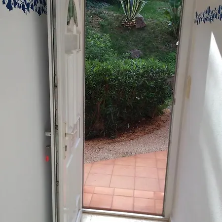 Πανσιόν Pinkflamingo 3*