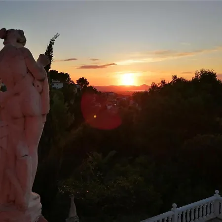 Pinkflamingo Guest house Denia